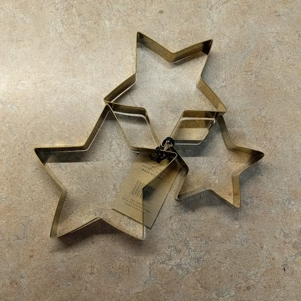 Gold Star cookie cutters creative co-op - Picture 2 of 2